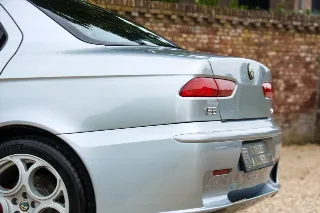 Foto 28 di 111: Alfa Romeo 156 3.2 GTA Berlina “in Grigio Sterling”