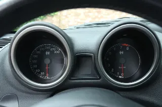 Foto 74 di 111: Alfa Romeo 156 3.2 GTA Berlina “in Grigio Sterling”