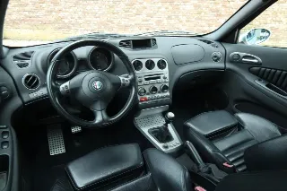 Foto 78 di 111: Alfa Romeo 156 3.2 GTA Berlina “in Grigio Sterling”
