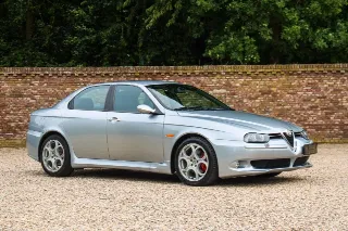 Foto 86 di 111: Alfa Romeo 156 3.2 GTA Berlina “in Grigio Sterling”