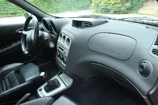 Foto 90 di 111: Alfa Romeo 156 3.2 GTA Berlina “in Grigio Sterling”