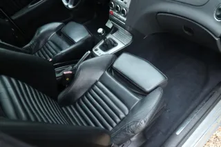 Foto 94 di 111: Alfa Romeo 156 3.2 GTA Berlina “in Grigio Sterling”