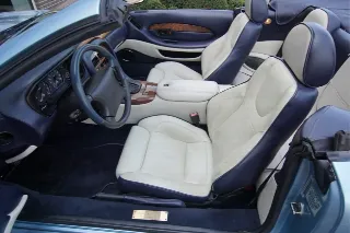 Foto 11 di 134: Aston Martin DB7 Vantage Volante “The gift from Coca-Cola”