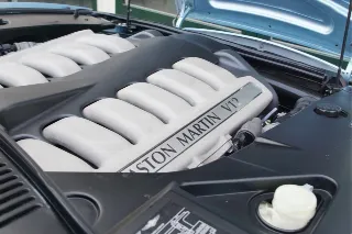 Foto 122 di 134: Aston Martin DB7 Vantage Volante “The gift from Coca-Cola”