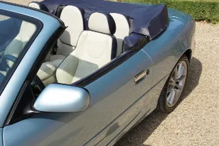 Foto 123 di 134: Aston Martin DB7 Vantage Volante “The gift from Coca-Cola”