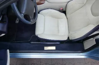 Foto 13 di 134: Aston Martin DB7 Vantage Volante “The gift from Coca-Cola”