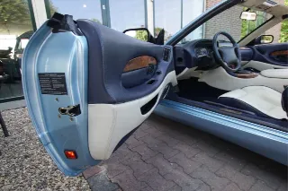 Foto 25 di 134: Aston Martin DB7 Vantage Volante “The gift from Coca-Cola”