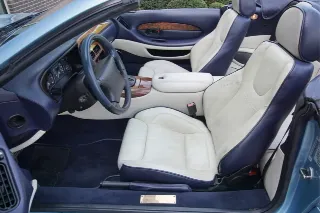 Foto 3 di 134: Aston Martin DB7 Vantage Volante “The gift from Coca-Cola”
