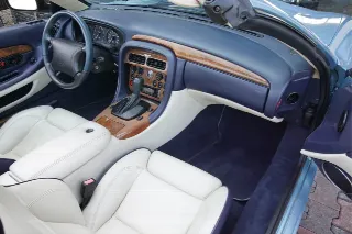 Foto 41 di 134: Aston Martin DB7 Vantage Volante “The gift from Coca-Cola”