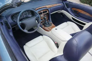 Foto 54 di 134: Aston Martin DB7 Vantage Volante “The gift from Coca-Cola”