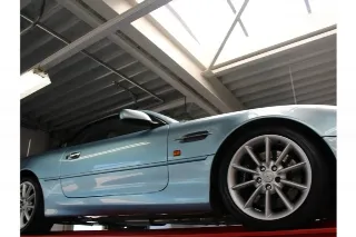 Foto 8 di 134: Aston Martin DB7 Vantage Volante “The gift from Coca-Cola”
