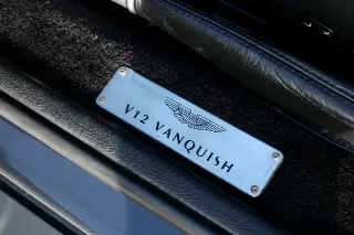 Foto 29 di 91: Aston Martin Vanquish 5.9 V12 “11.800 Miles”