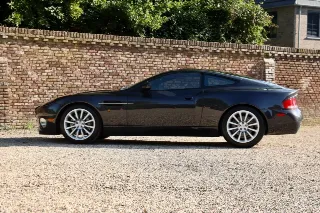 Foto 35 di 91: Aston Martin Vanquish 5.9 V12 “11.800 Miles”