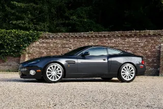 Foto 51 di 91: Aston Martin Vanquish 5.9 V12 “11.800 Miles”