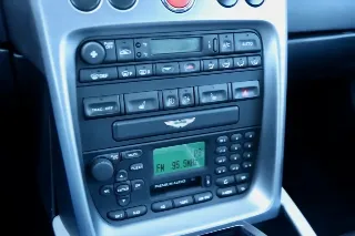 Foto 21 di 103: Aston Martin V12 Vanquish “Low mileage”