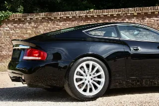 Foto 85 di 103: Aston Martin V12 Vanquish “Low mileage”