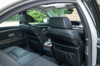 Foto 117 di 125: BMW 750i Luxurious and stylish “70.745 kms history”