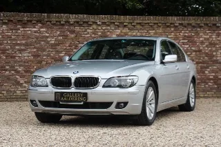 Foto 24 di 125: BMW 750i Luxurious and stylish “70.745 kms history”