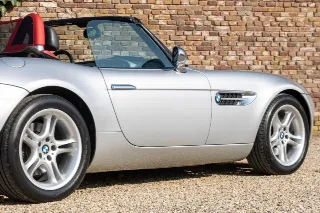 Foto 100 di 120: BMW Z8 Roadster “Pristine condition”
