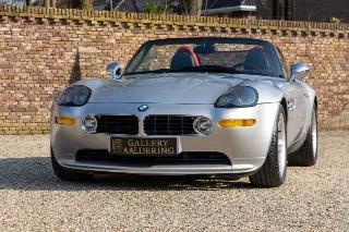 Foto 24 di 120: BMW Z8 Roadster “Pristine condition”