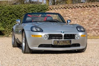Foto 28 di 120: BMW Z8 Roadster “Pristine condition”