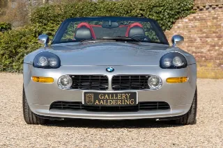 Foto 5 di 120: BMW Z8 Roadster “Pristine condition”