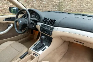 Foto 17 di 83: BMW 323 Ci Coupé Farngrün “25.000 kilometers”