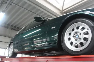 Foto 18 di 83: BMW 323 Ci Coupé Farngrün “25.000 kilometers”