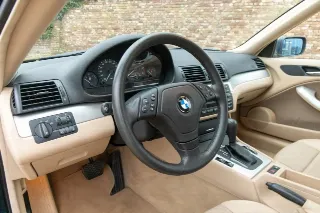 Foto 33 di 83: BMW 323 Ci Coupé Farngrün “25.000 kilometers”