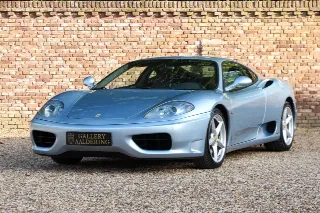 Foto 11 di 121: Ferrari 360 Modena One of only 25 sunroof factory delivery!