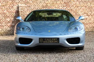 Foto 5 di 121: Ferrari 360 Modena One of only 25 sunroof factory delivery!