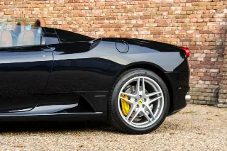 Foto 43 di 137: Ferrari F430 Spider F1 “37.000 km and single ownership”