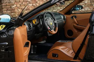 Foto 59 di 137: Ferrari F430 Spider F1 “37.000 km and single ownership”