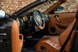 Foto 73 di 137: Ferrari F430 Spider F1 “37.000 km and single ownership”