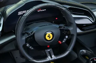 Foto 101 di 138: Ferrari SF90 XX Spider “Dealer mileage only – It’s new” EXCL. VAT, NETTO!