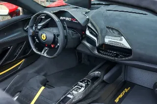 Foto 19 di 138: Ferrari SF90 XX Spider “Dealer mileage only – It’s new” EXCL. VAT, NETTO!