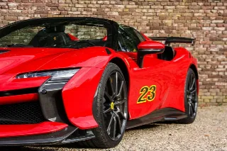 Foto 29 di 138: Ferrari SF90 XX Spider “Dealer mileage only – It’s new” EXCL. VAT, NETTO!
