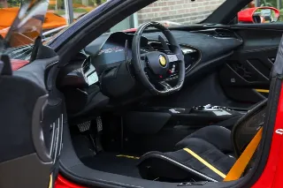 Foto 36 di 138: Ferrari SF90 XX Spider “Dealer mileage only – It’s new” EXCL. VAT, NETTO!