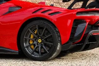 Foto 59 di 138: Ferrari SF90 XX Spider “Dealer mileage only – It’s new” EXCL. VAT, NETTO!