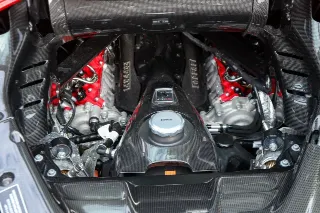 Foto 79 di 138: Ferrari SF90 XX Spider “Dealer mileage only – It’s new” EXCL. VAT, NETTO!