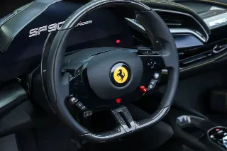 Foto 97 di 138: Ferrari SF90 XX Spider “Dealer mileage only – It’s new” EXCL. VAT, NETTO!