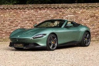 Foto 20 di 123: Ferrari Roma Spider “Verde Dora”