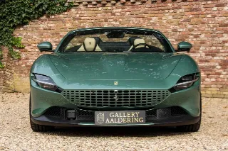 Foto 54 di 123: Ferrari Roma Spider “Verde Dora”