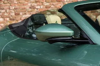 Foto 76 di 123: Ferrari Roma Spider “Verde Dora”