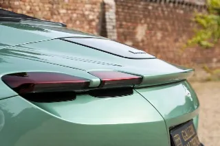 Foto 95 di 123: Ferrari Roma Spider “Verde Dora”