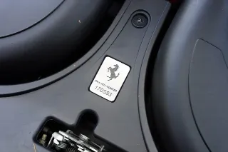 Foto 107 di 119: Ferrari California 4.3 “Tasteful Grigio Silverstone”