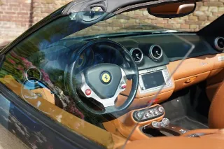 Foto 27 di 119: Ferrari California 4.3 “Tasteful Grigio Silverstone”
