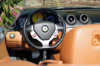Foto 31 di 119: Ferrari California 4.3 “Tasteful Grigio Silverstone”