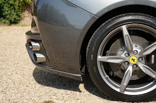 Foto 43 di 119: Ferrari California 4.3 “Tasteful Grigio Silverstone”