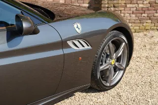 Foto 44 di 119: Ferrari California 4.3 “Tasteful Grigio Silverstone”